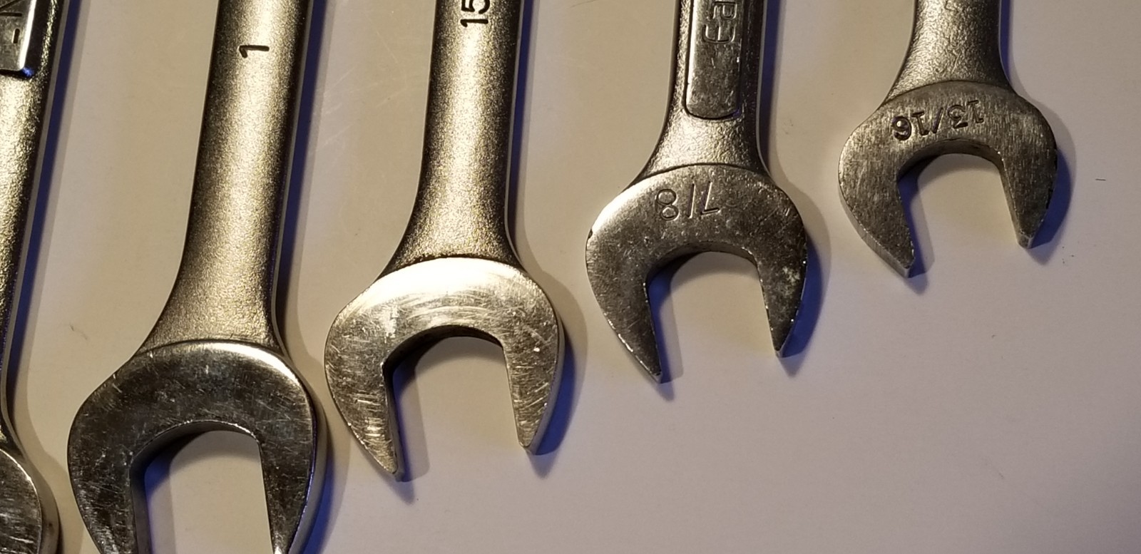 PROFESSIONAL CHROME COMB. WRENCHES: 1 1/8″, 1 1/16″, 1″, 15/16″, 7/8″, 13/16″