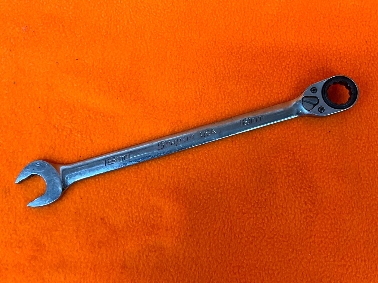 Snap-on Tools Reversible Ratcheting Combo Wrench Metric 18mm SOXRRM18