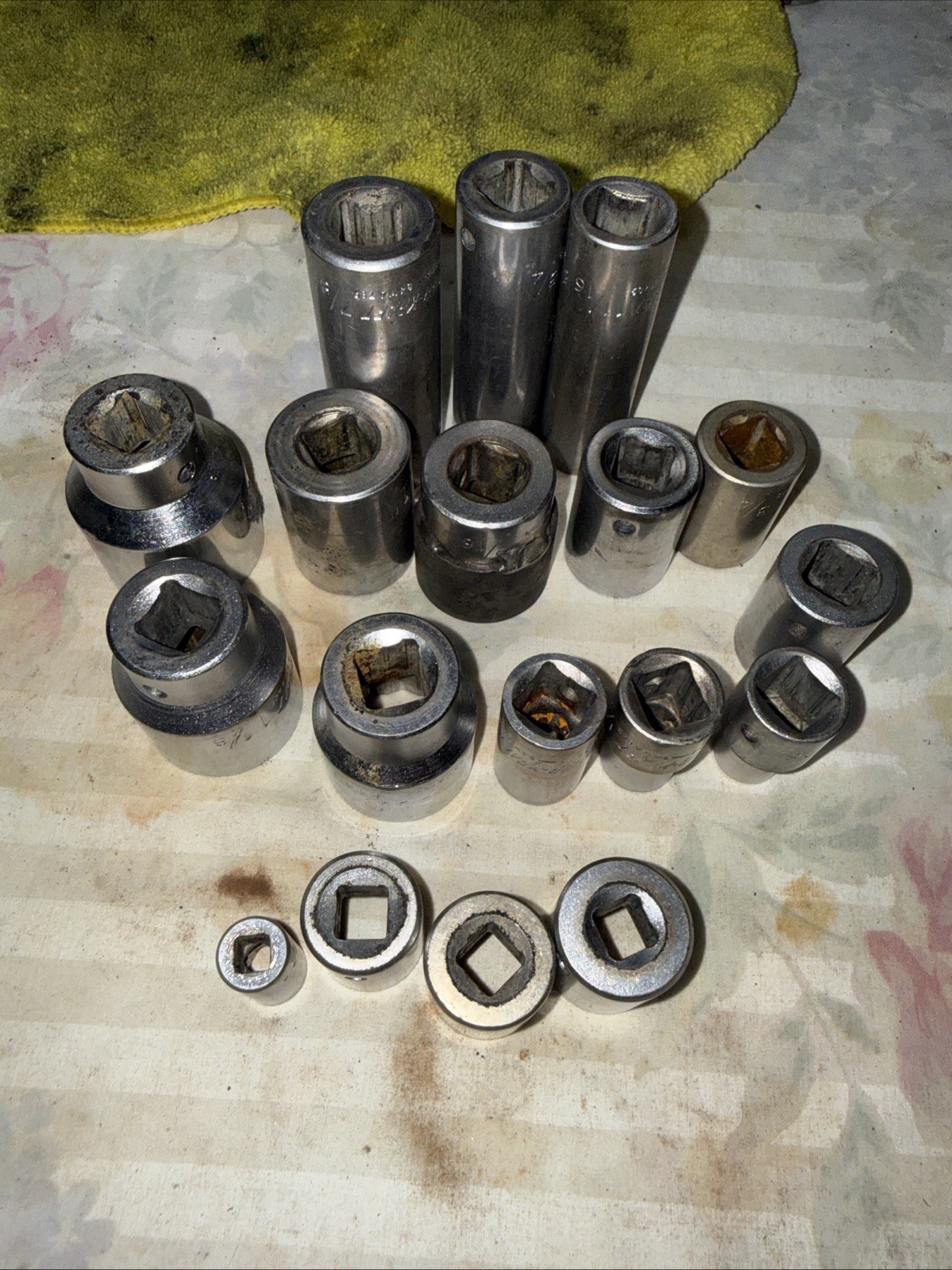 POWR KRAFT 1/2” Dr Sockets, 3/8” Sockets STD, And Deep. 18 Pieces