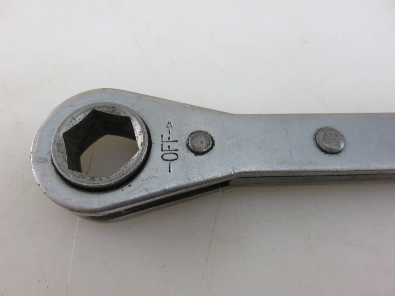 Mac Tools RWM1314 METRIC Ratcheting Double Box End Wrench 13mm x 14mm 6pt