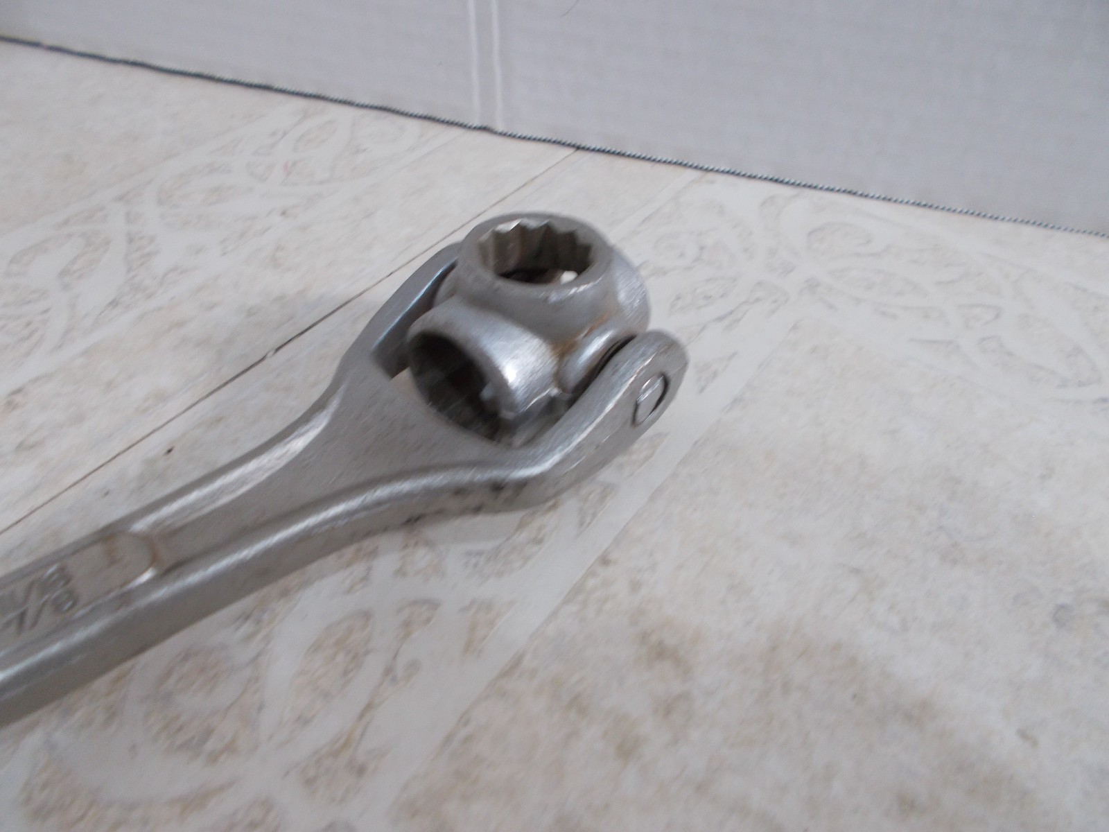 ETC 8 in 1 Dog Bone Rotating Standard Socket Wrench 7/16″ to 7/8″ Japan (A-1)