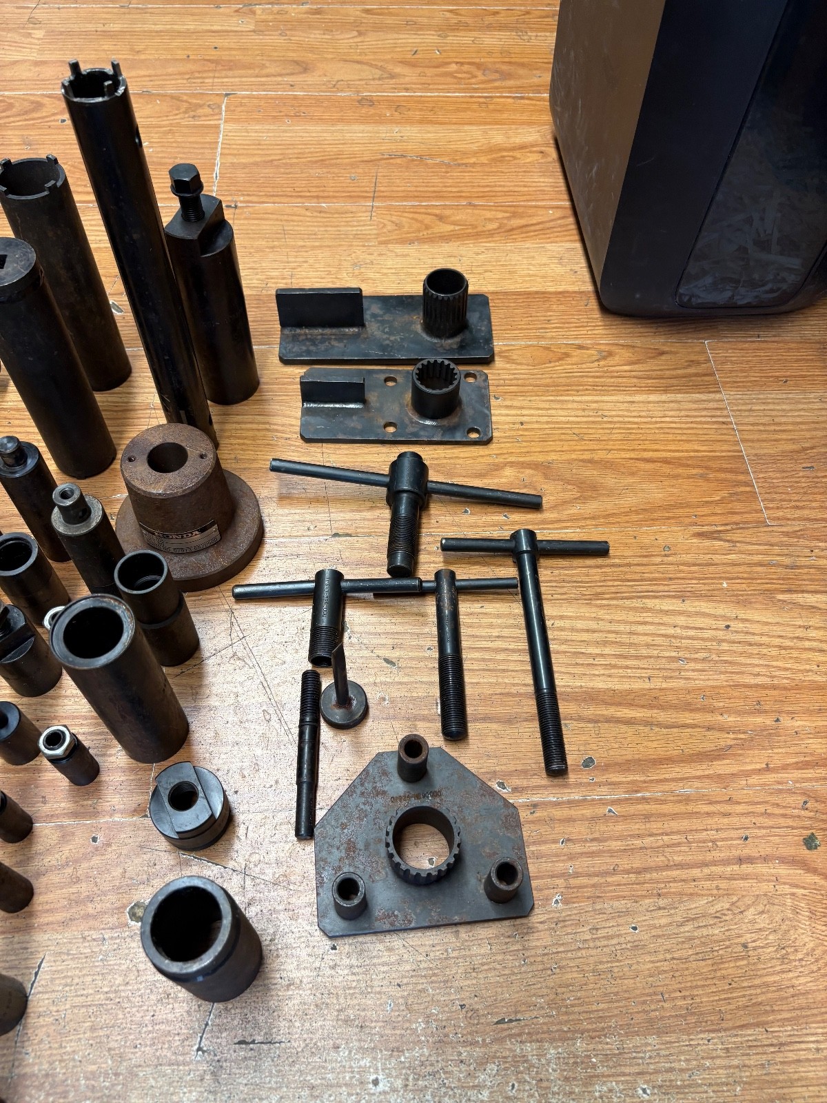 LOT OF OVER 70 OEM HONDA MOTOR SPORTS MECHANICS TOOLS S10