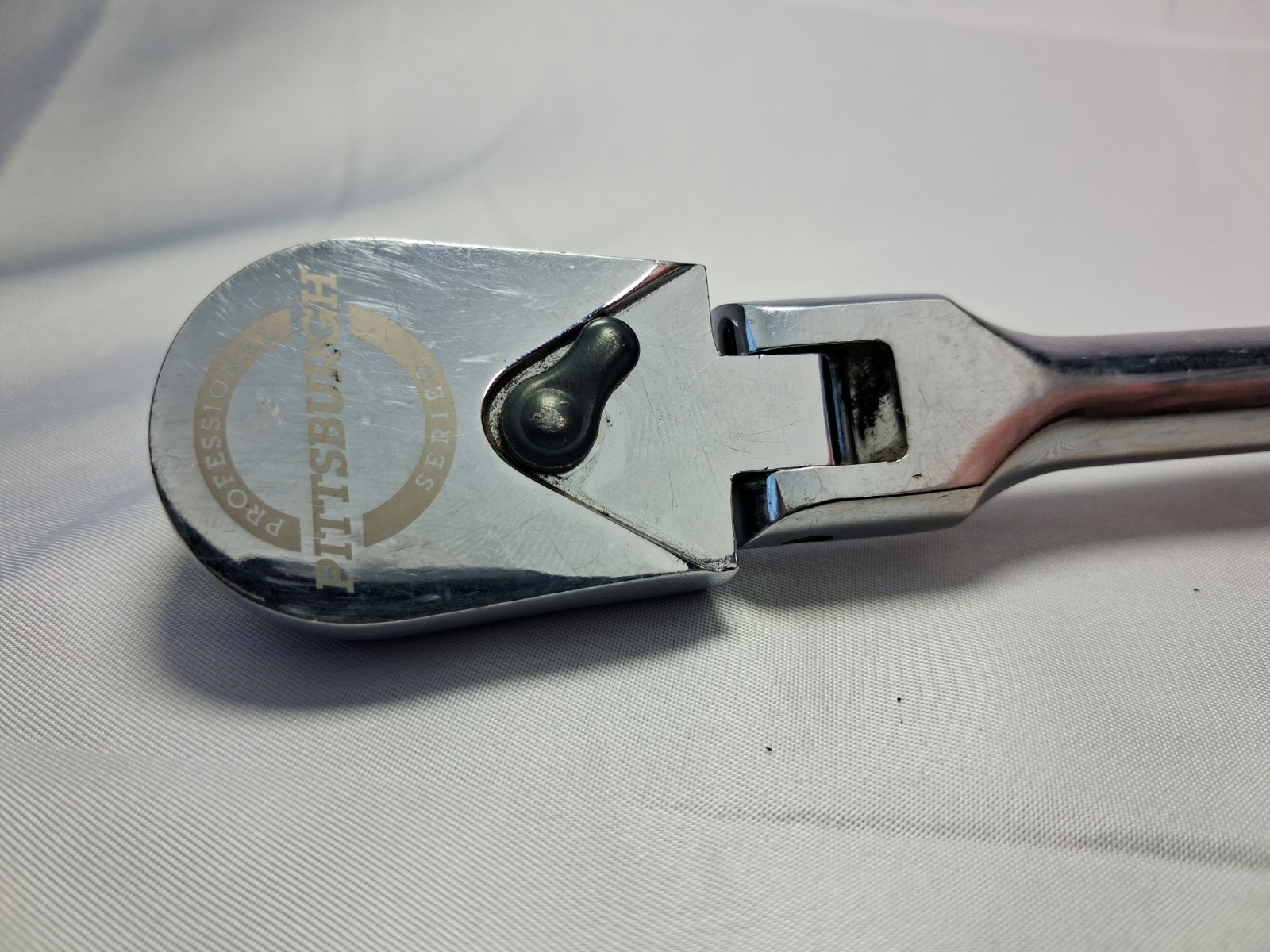 Pittsburgh Professional Series Flex Head Quick Release Ratchet Chrome Comfort…