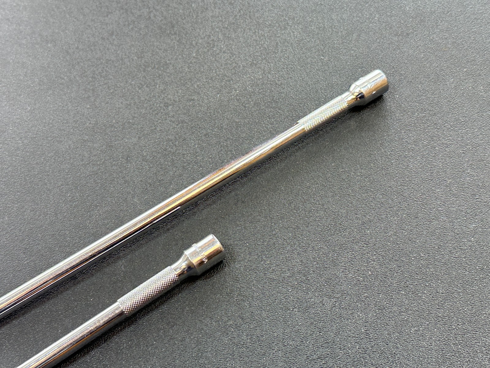 🇺🇸 Snap On USA 2pc 1/4″ Drive 14″ & 4″ Knurled Chrome Extension, TMXK140 TMXK4