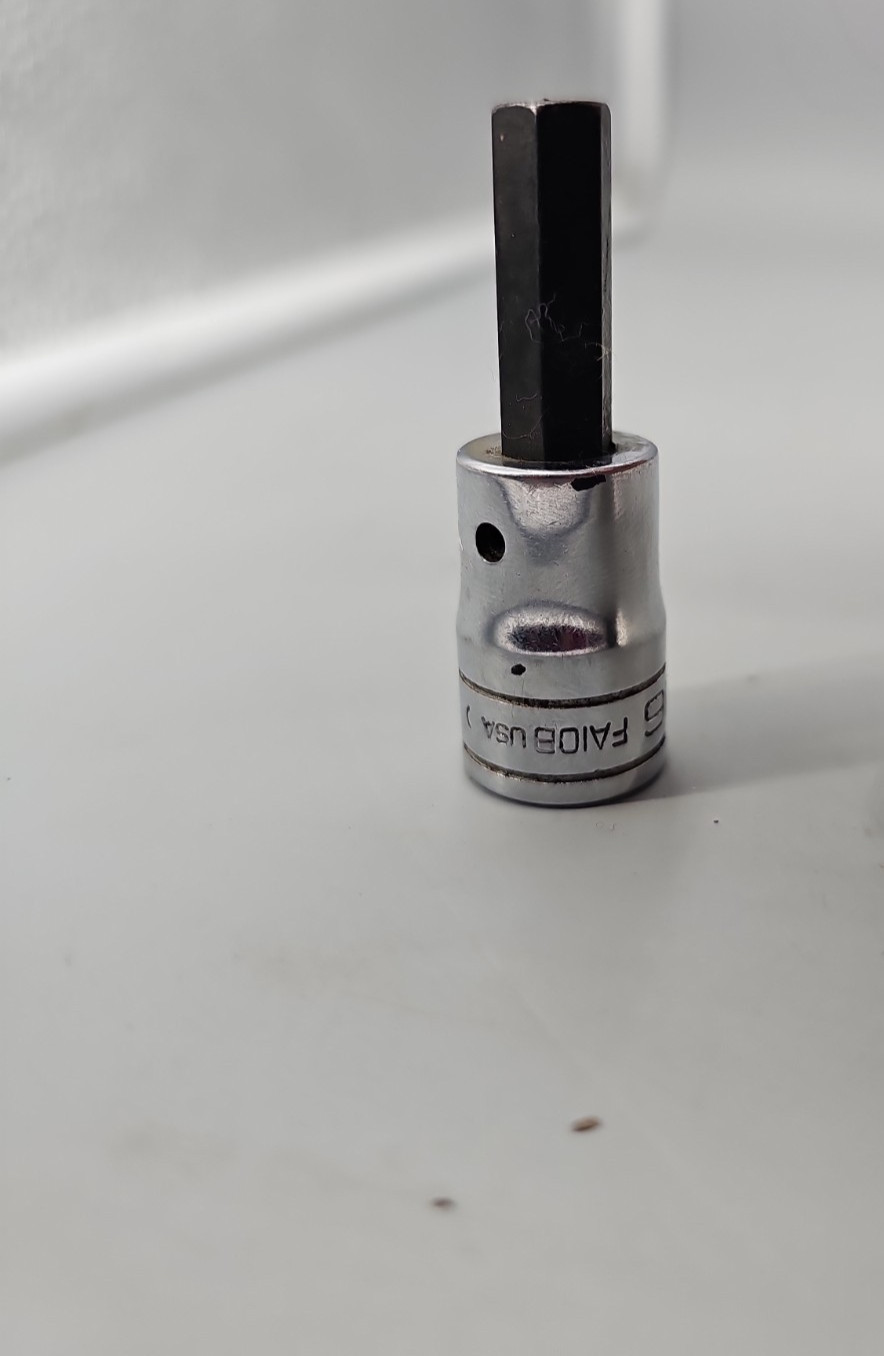 Snap-On Tools USA 3/8″ Drive 5/16″ SAE Hex Bit Chrome Socket FA10B