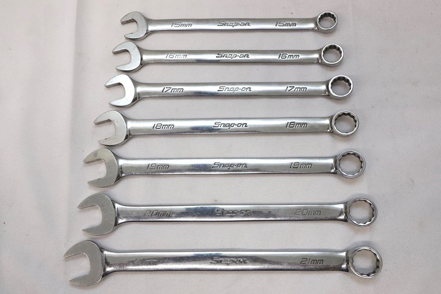 Snap-on 7 pc 12-Point Metric Flank Drive Plus Combination Wrench Set (15 – 21mm)