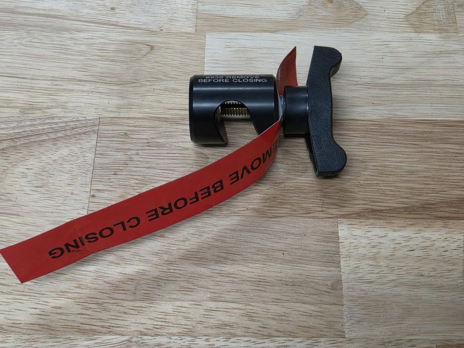 Thexton 939 Magnetic Strut Rod Lock