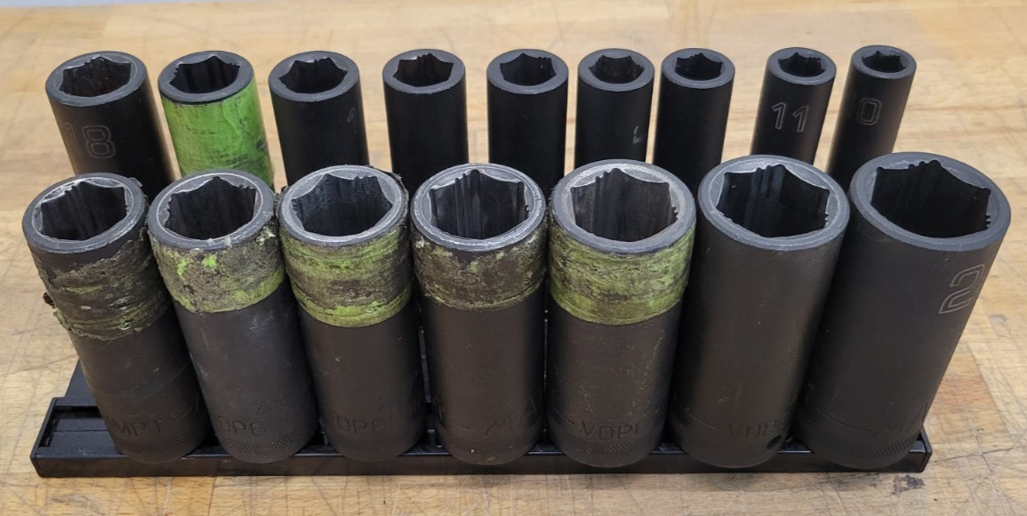 Mac-Tools SVDPM166BRPT 16 Pc 1/2″ Dr 6pt Metric Deep Impact Socket Set – USED