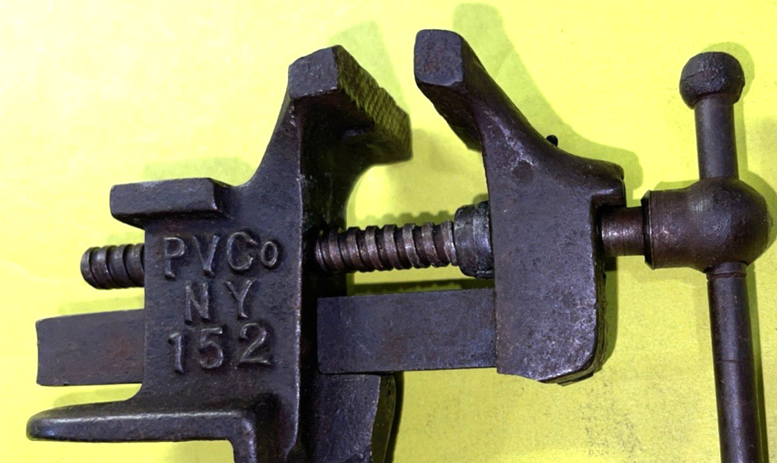 PV CO TOOL VINTAGE 154 VISE 1-1/2 INCHES WIDE JAW FREE SHIPPING IN THE US