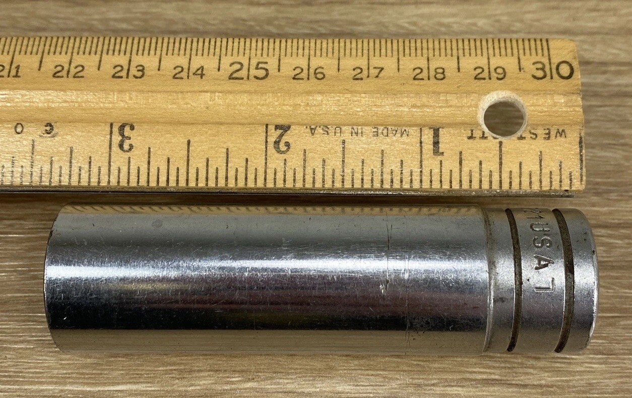 Vintage Snap-On 1/2” Drive 6-Point 11/16” SAE Deep Socket Marked TS-221