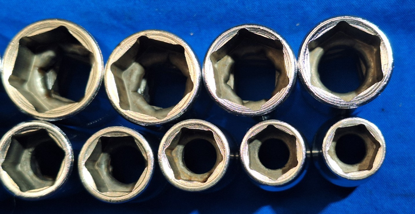 old logo 1981, 82 Snap-On 13pc 1/2″dr Metric shallow 6pt socket set 24mm-12mm