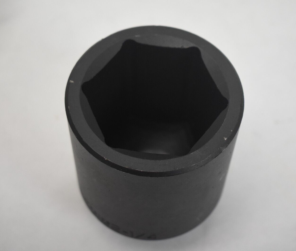 Wright Tool 69102 1″ Drive 2-1/4″ 6 Point Standard Impact Socket P2D Black Steel