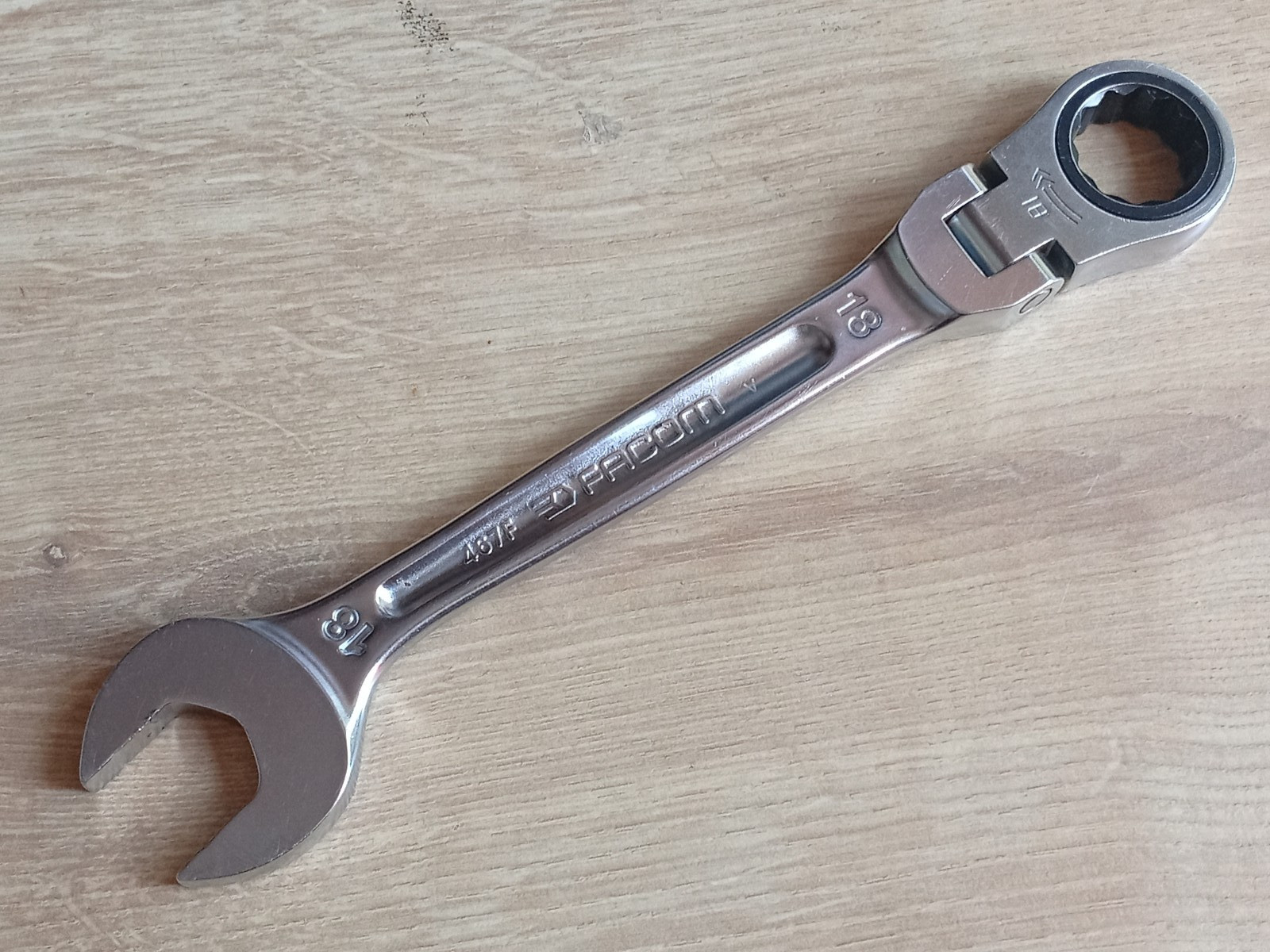 Facom No467F, 18mm, Flexhead Ratcheting Combination Ratchet Spanner