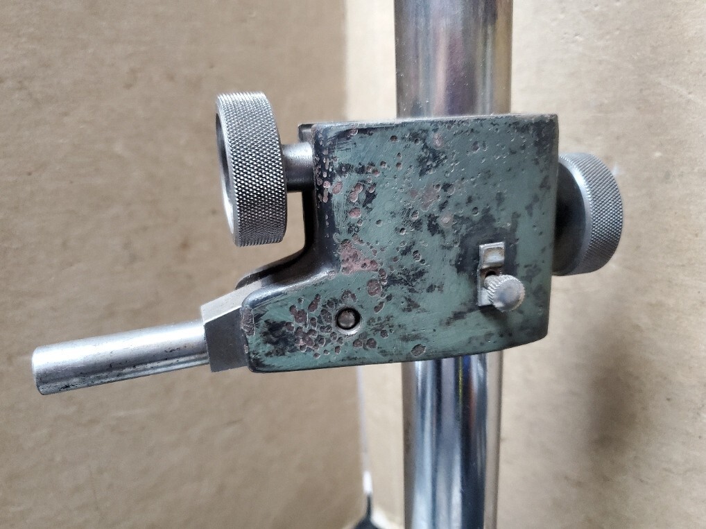 Mitutoyo Check Stand 519-109 Serrated Anvil, old style, works well ugly paint