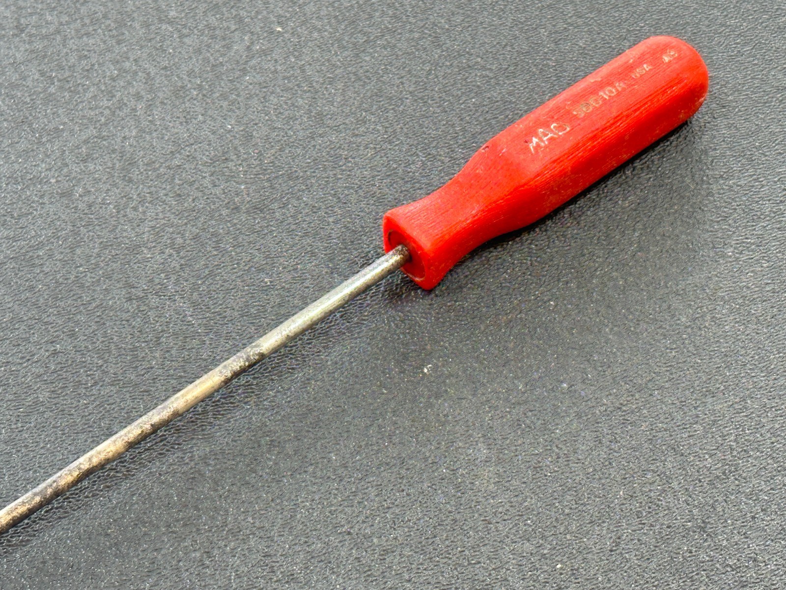 MAC Tools USA SDD10A Red Hard Handle 12″ Overall Length Flat Slotted Screwdriver