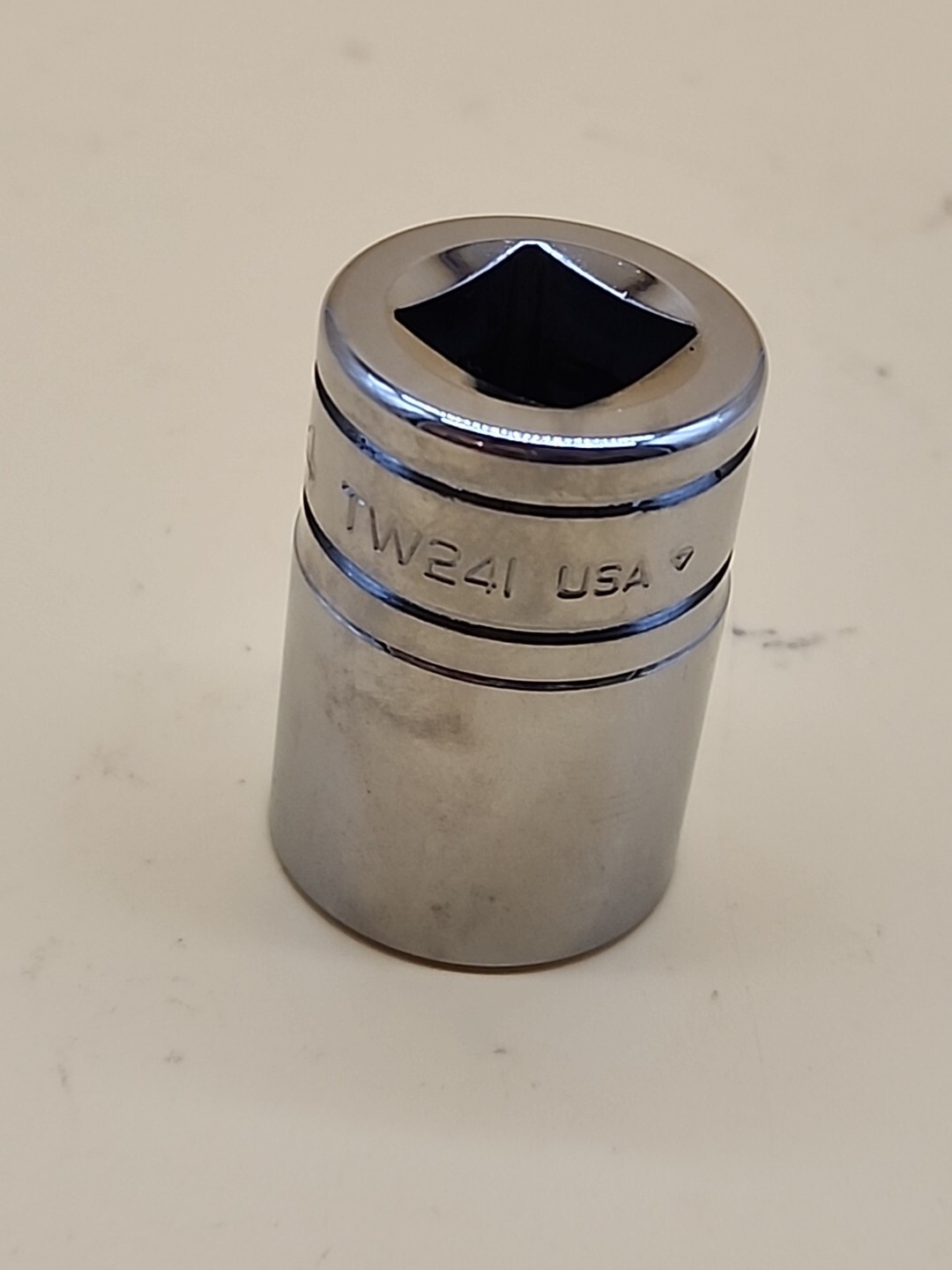 Snap-on Tools TW241 1/2″ Drive SAE 6 Pt Shallow 3/4″ Chrome Socket USA
