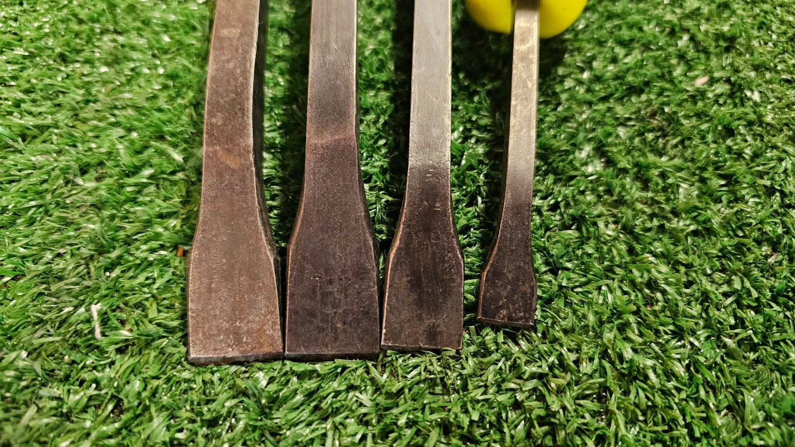 Snap‑on Tools USA SPBS704AHV Hi‑Viz 4‑Pc Hard Grip Striking Prybar Set