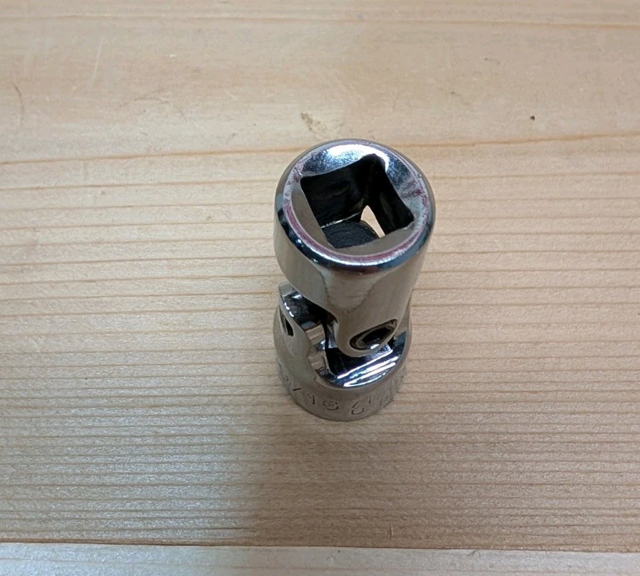 Mac Tools XU186R 9/16” Swivel Universal Socket 3/8” Drive 6 Point USA Excellent