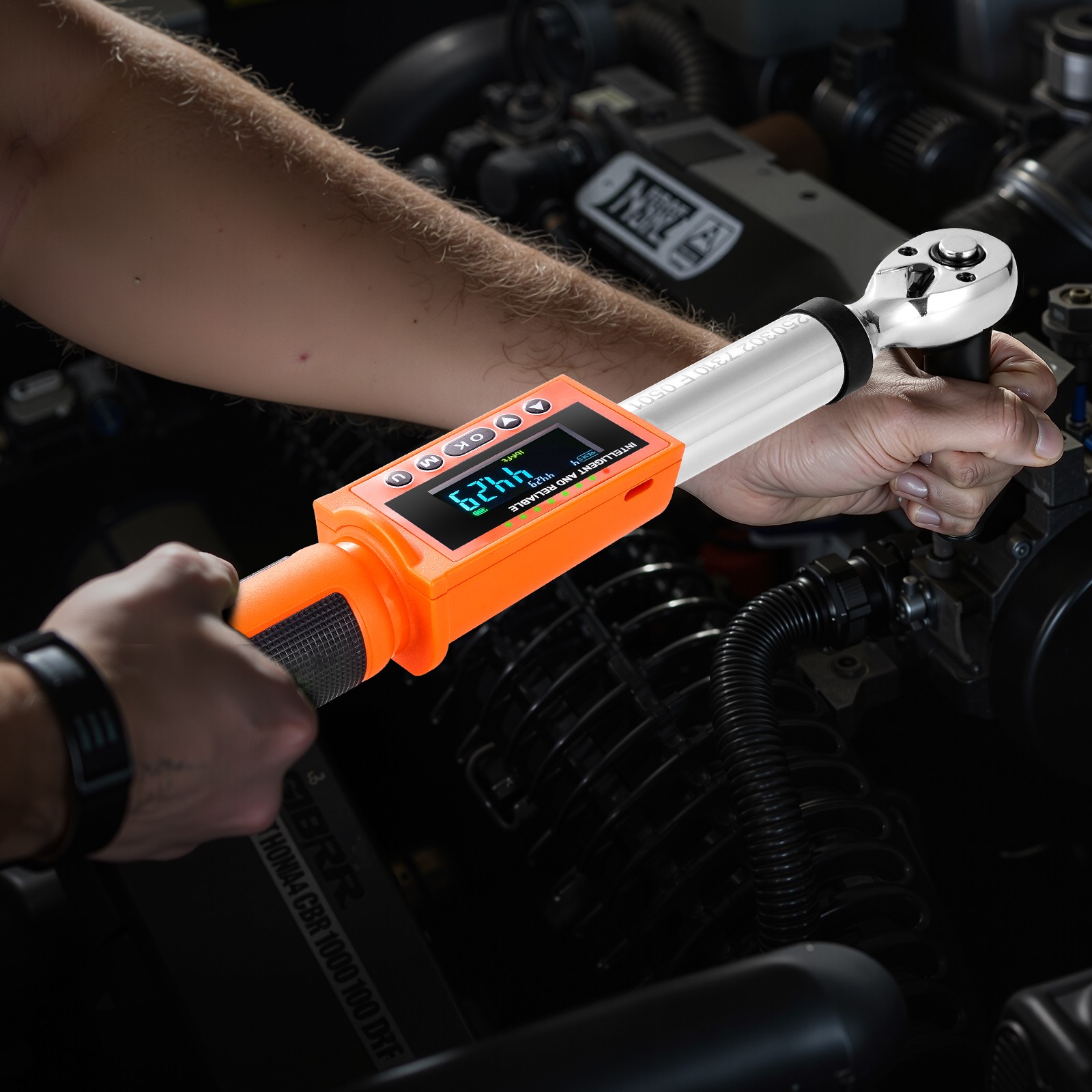 VEVOR Digital Torque Wrench 3/8 In Drive 0-99.57 lbf-ft / 0-135 N.m 72-Tooth LED