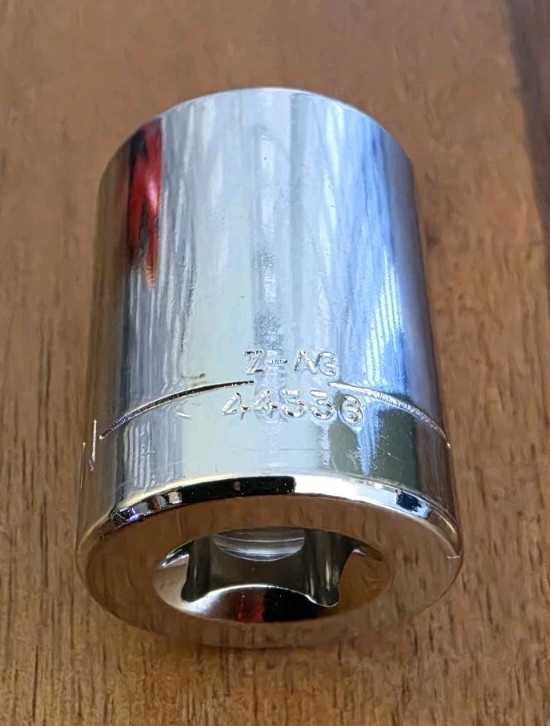 Craftsman 11/16″ Socket 12 Point 3/8” Drive Z-AG 44336