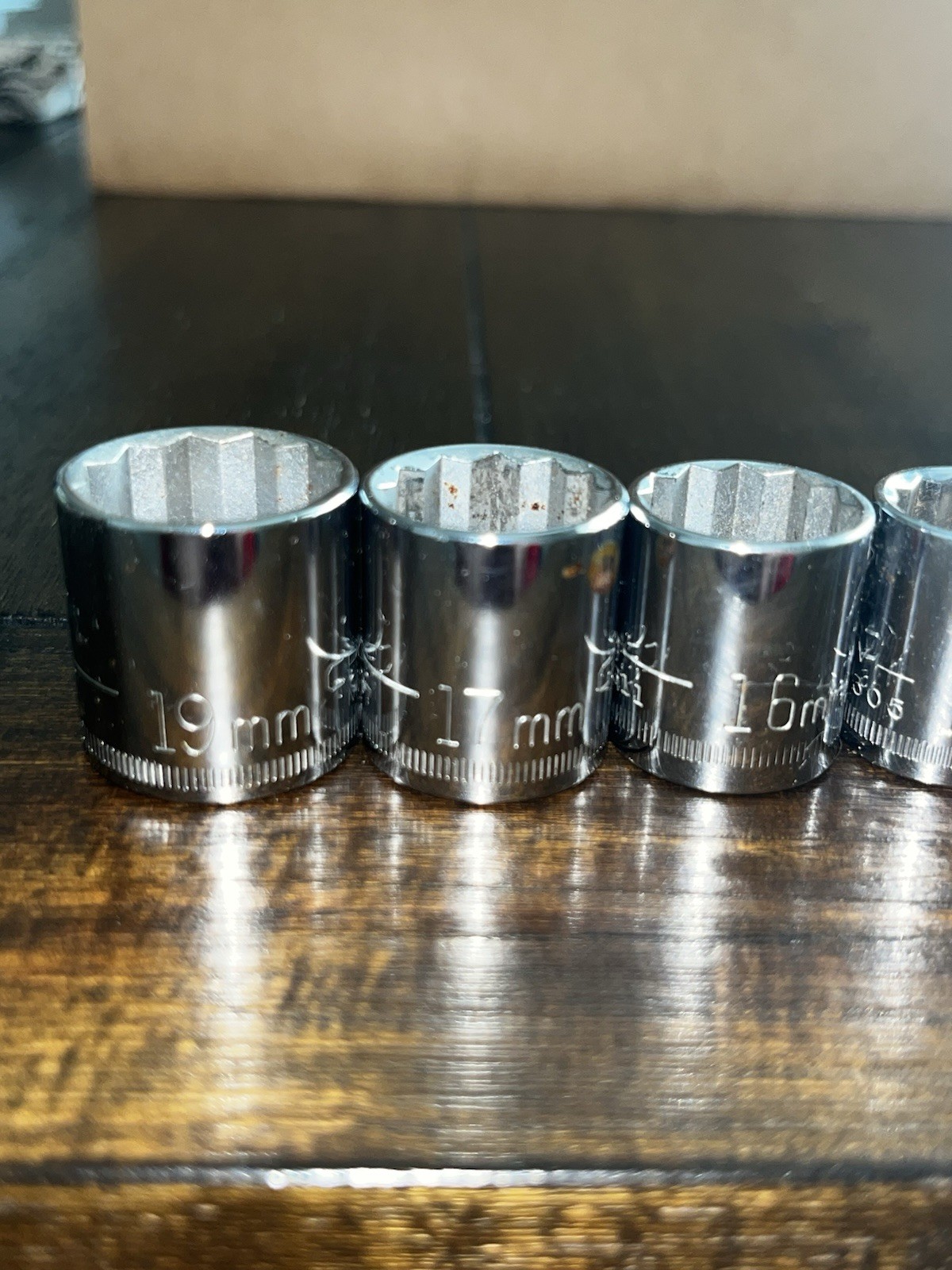 Craftsman 12 Pt Metric Sockets V & G (7) Pieces: 19- 17 – 16 – 14 – 11 – 10 – 9