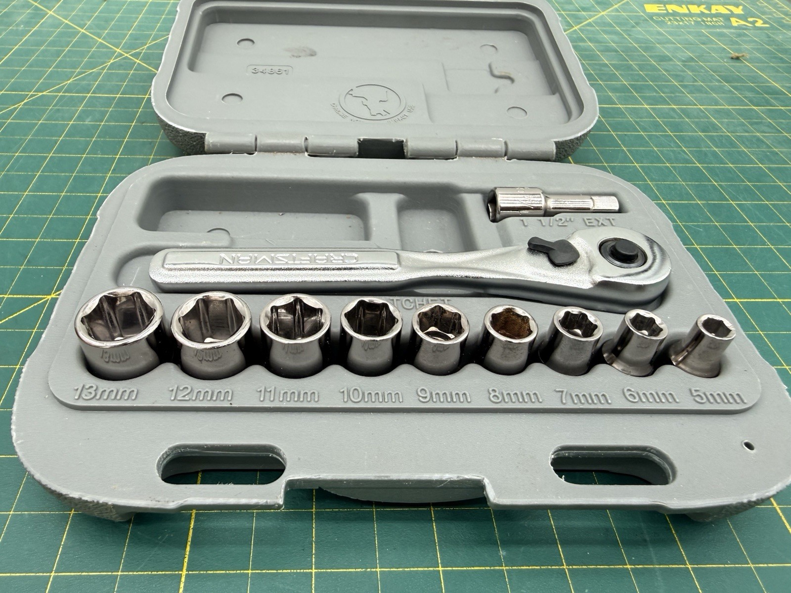 SEARS Craftsman USA 11Pc. 1/4” Metric 5mm-13mm 6Pt. Socket Ratchet Set 34861 NEW