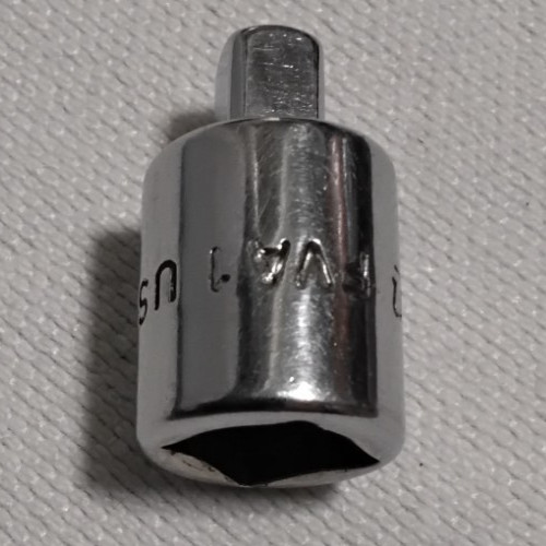 Snap-On 3/8″ Female Drive to 1/4″ Male Reducing Socket Adapter FVA1 USA