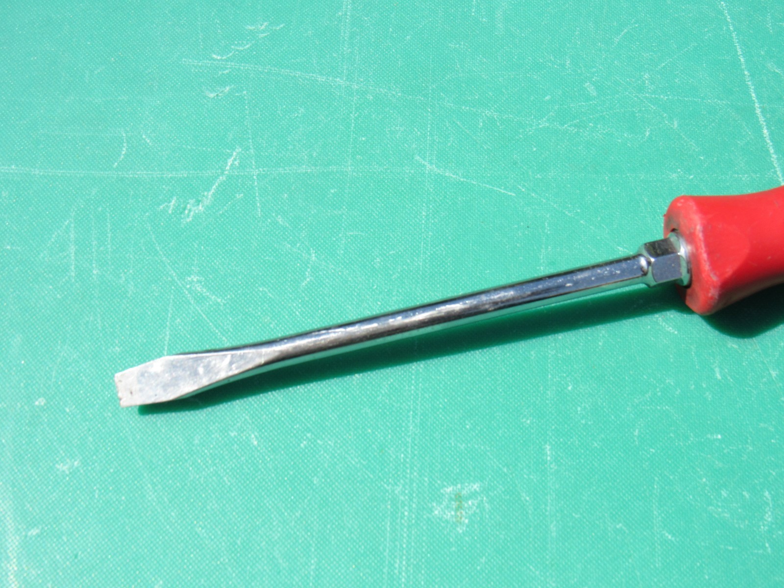 SNAP ON SGD6BR SGD6B RED BLACK HANDLE STRAIGHT / FLAT TIP / SLOTTED SCREWDRIVER
