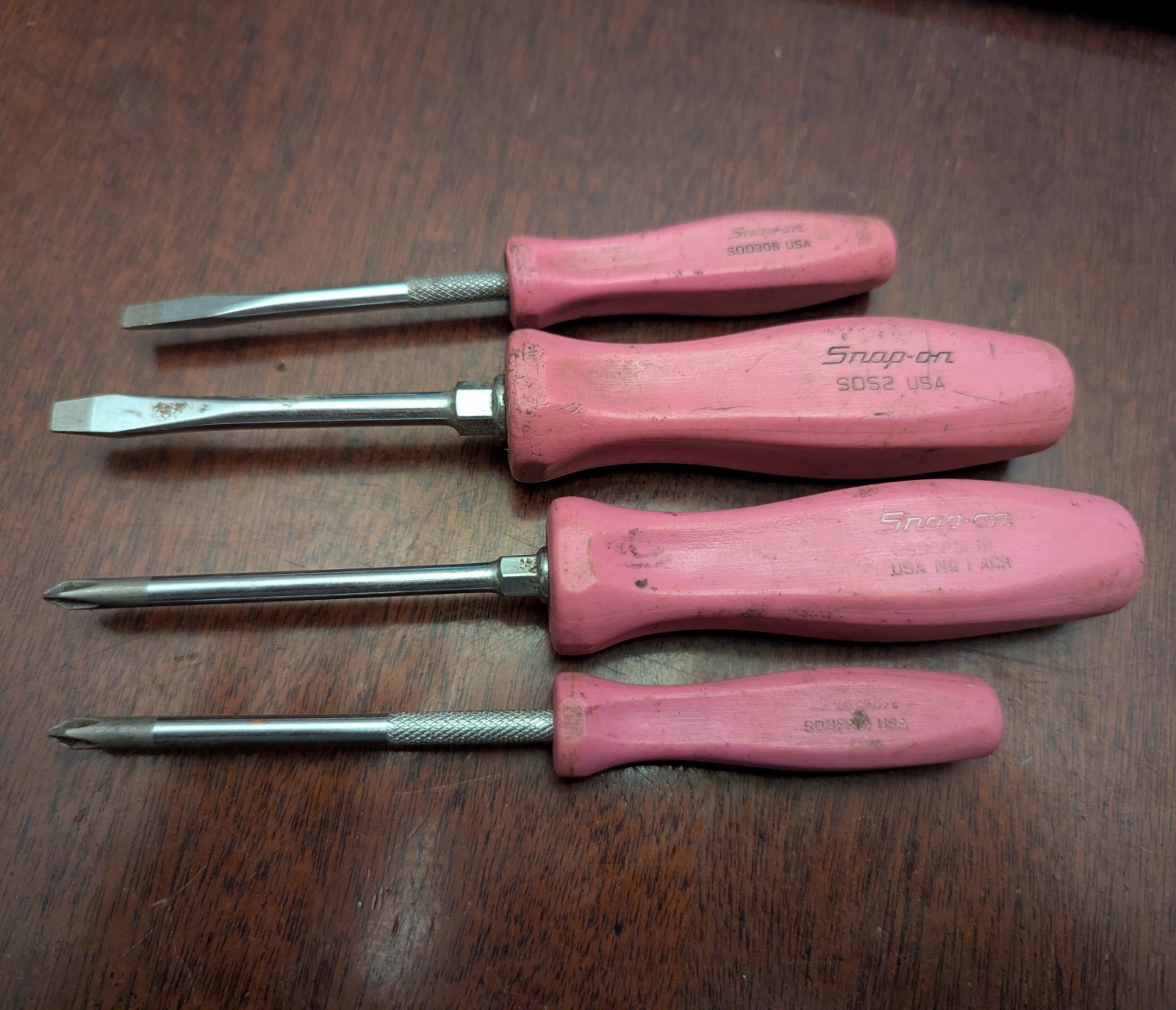 Snap-on 4pc PINK HARD HANDLE Combination Screwdriver Set #1 Philips and Flat