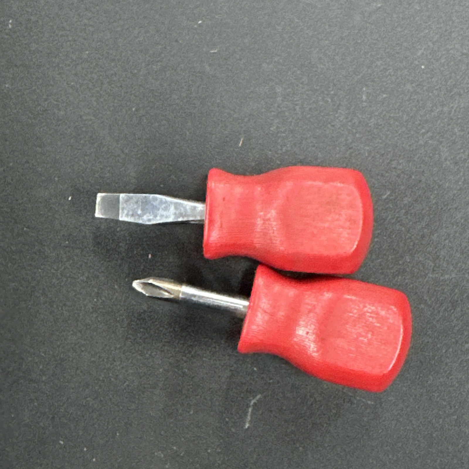 Mac Tools #2 Phillips Flat Head Midget Screwdrivers Red Hard Handle Lot Of 2