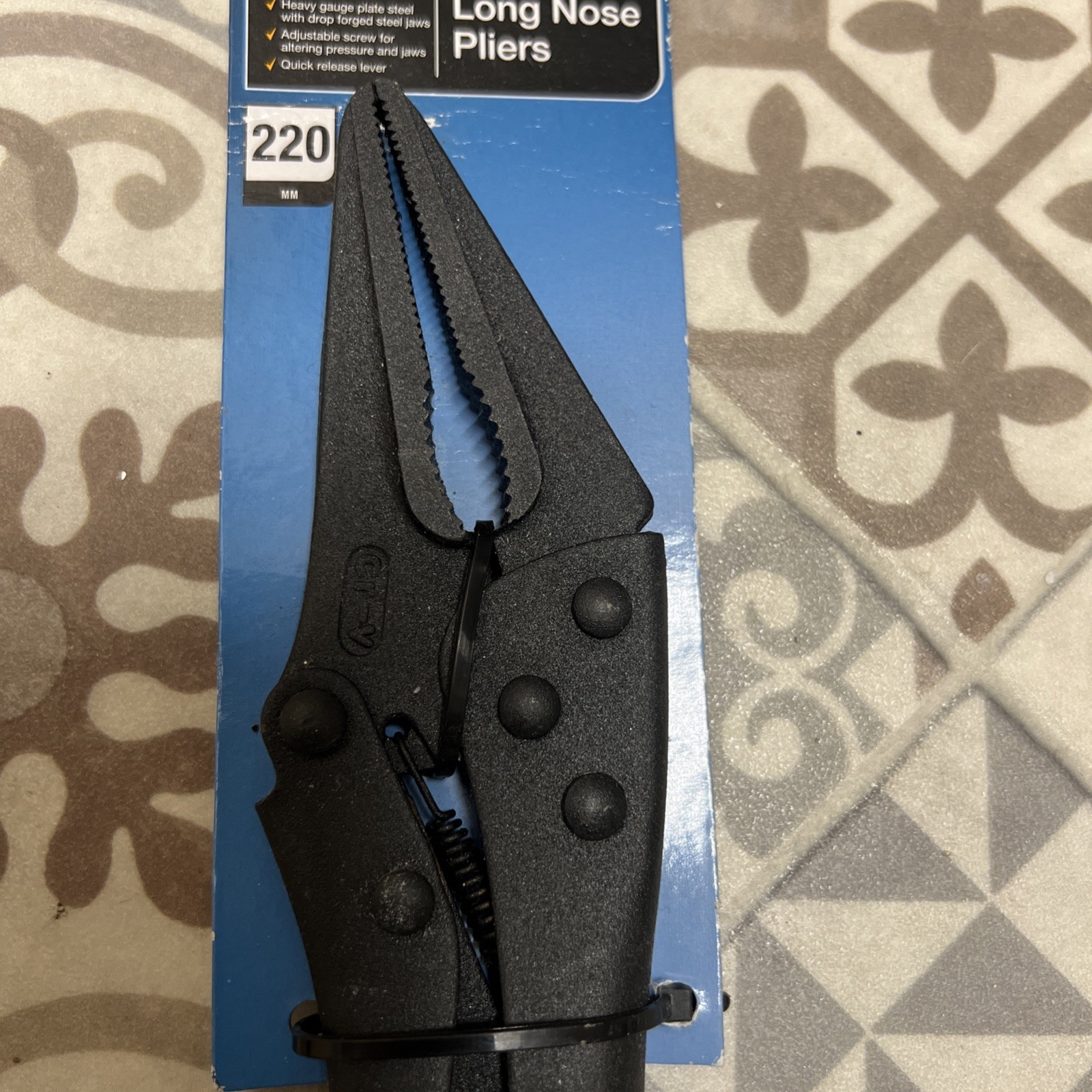 Halfords Self Grip Long Nose Pliers. 220mm long. 70mm Jaw Opening. Adj screw.