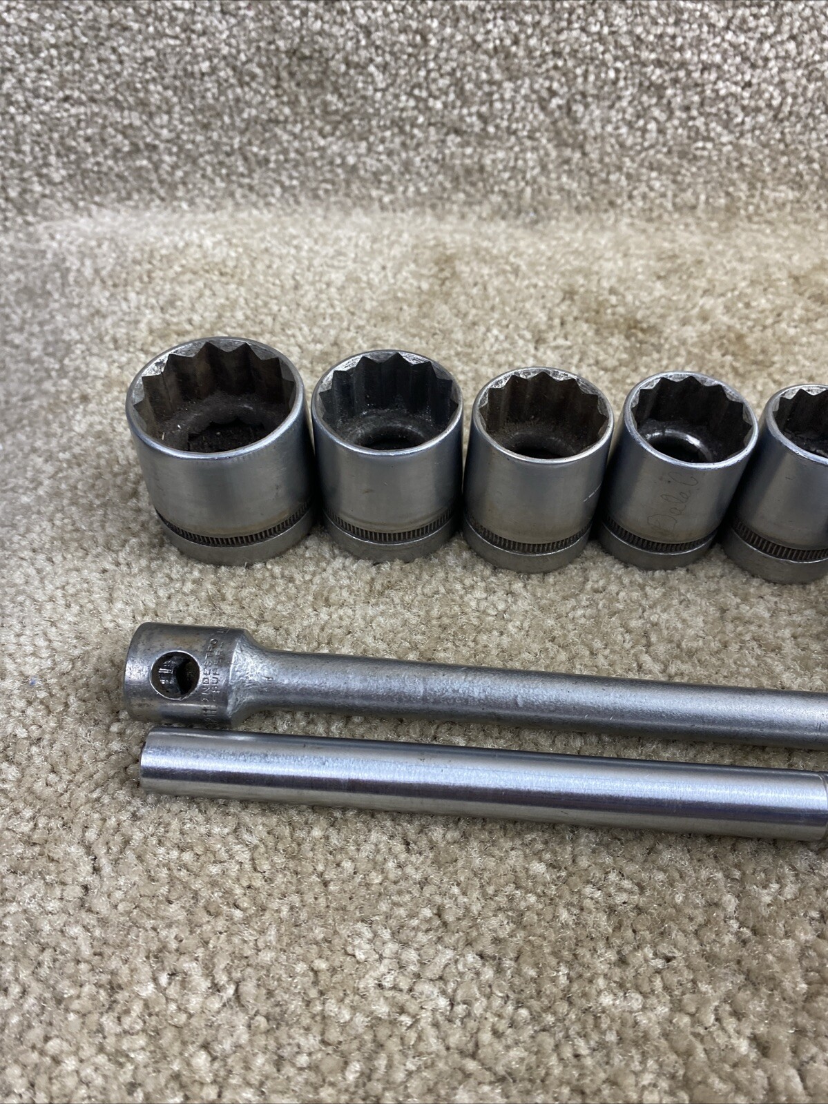 INDESTRO SAE 15 Pc.1/2 Socket Set w/Penens 1/2 Ratchet Vintage