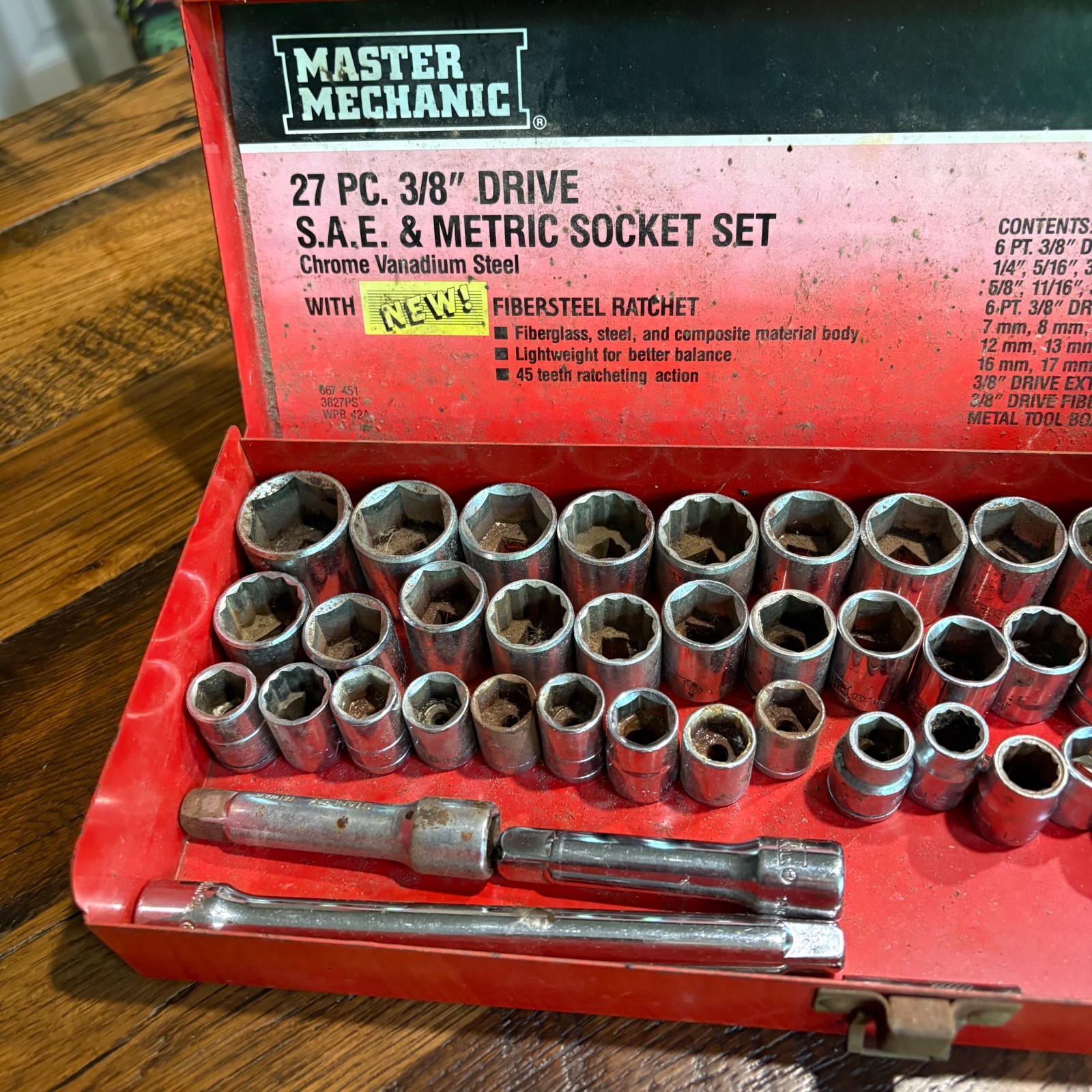 53 Socket Set Plus Two Ratchets Mixed