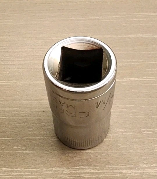 Craftsman 15mm Socket 12 Point 1/2″ Drive V 44236 (Top Knurl, Tapered)