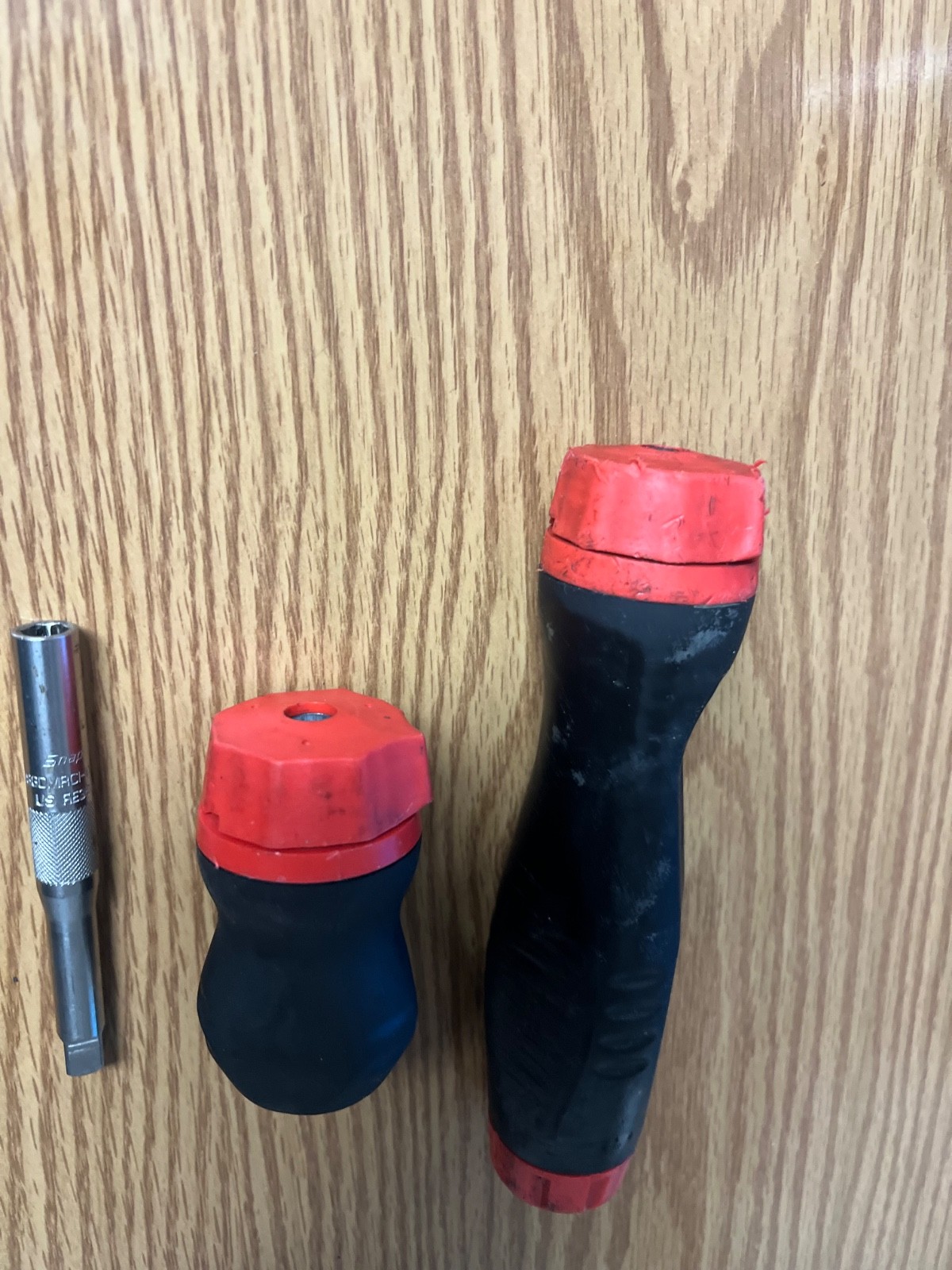 SNAP ON SGDMRC1A & SGDMRC4A – CUSHION GRIP RED & BLACK HANDLES LOC#16