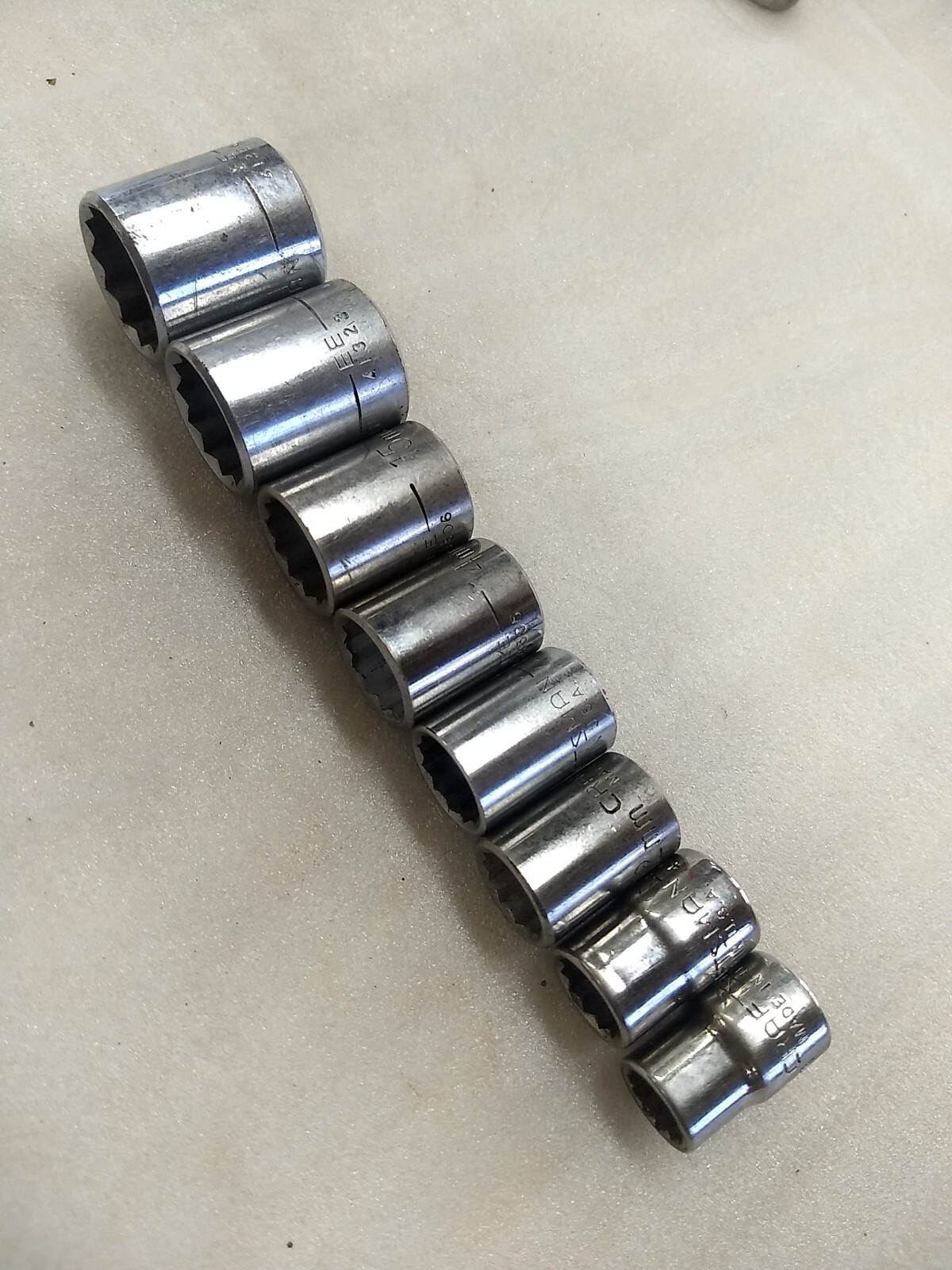 Craftsman USA EE Series 8pc. 3/8dr. 12pt. Metric Socket Set 10mm-19mm No 16 & 18