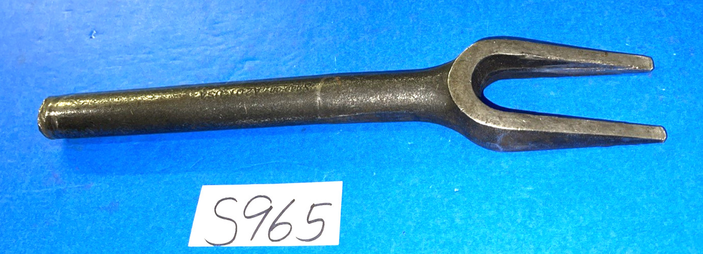 SNAP-ON TOOLS BALL JOINT/TIE ROD SEPARATOR TOOL A201 INCLUDES SHPPING IN THE US