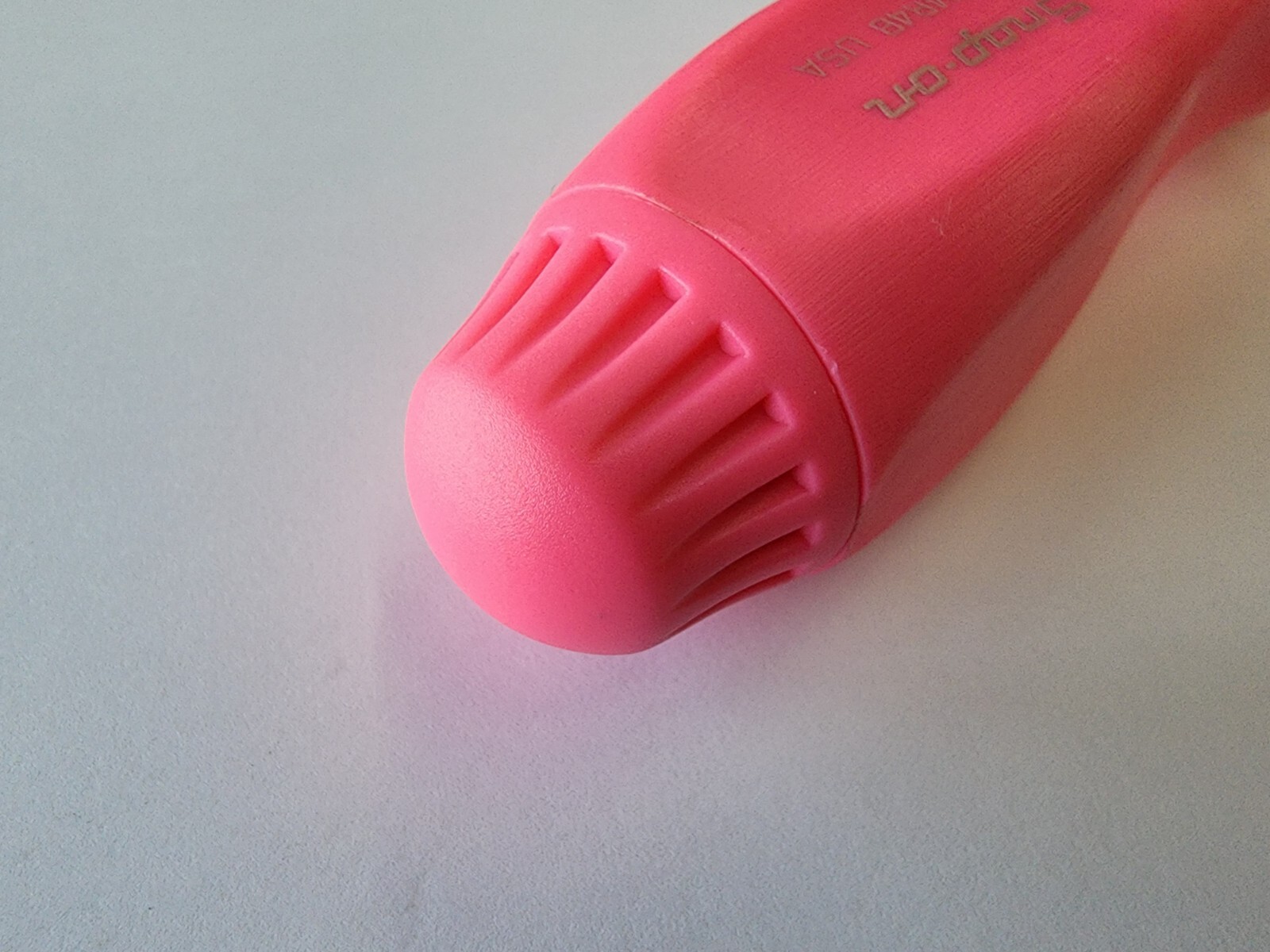 Snap-on Tools USA RARE HOT PINK Hard Handle Ratcheting Screwdriver SSDMR4BP