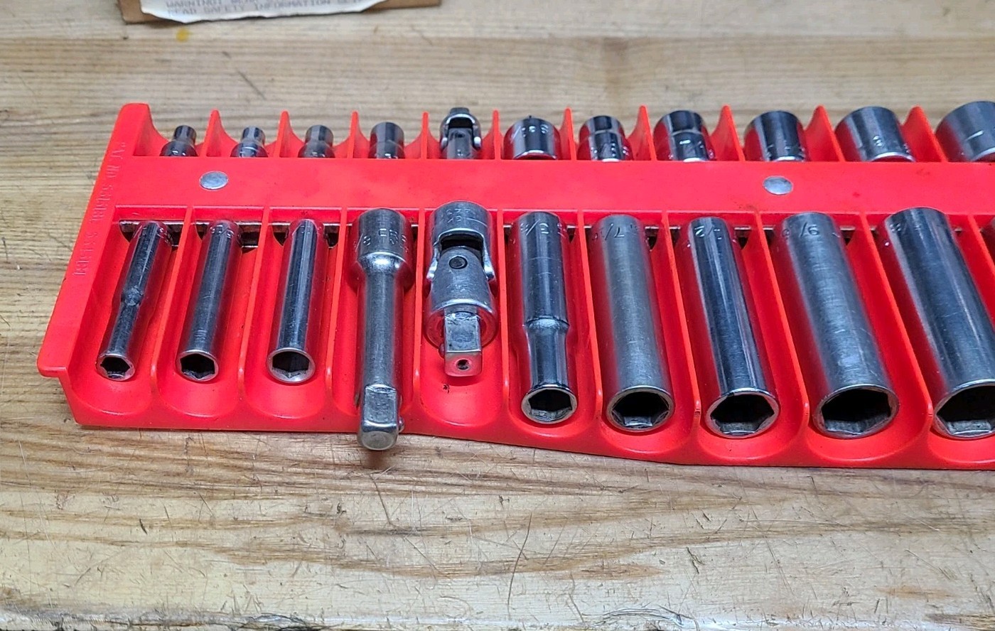 Vintage Craftsman ⅜ & ¼» Drive Socket Set 28 pc + Magnetic Holder ⅞ To 5/32 USA