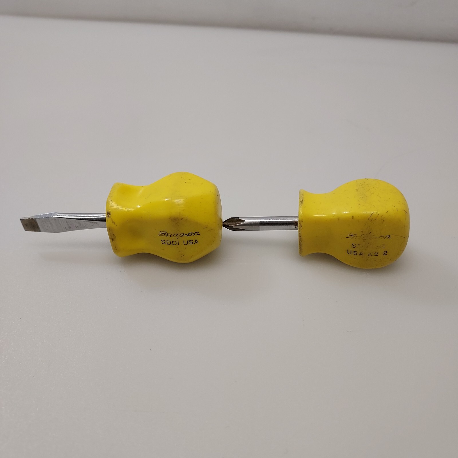 SNAP-ON TOOLS STUBBY SCREWDRIVERS YELLOW SDD1 FLAT TIP AND SDDP2 #2 PHILIPS OEM
