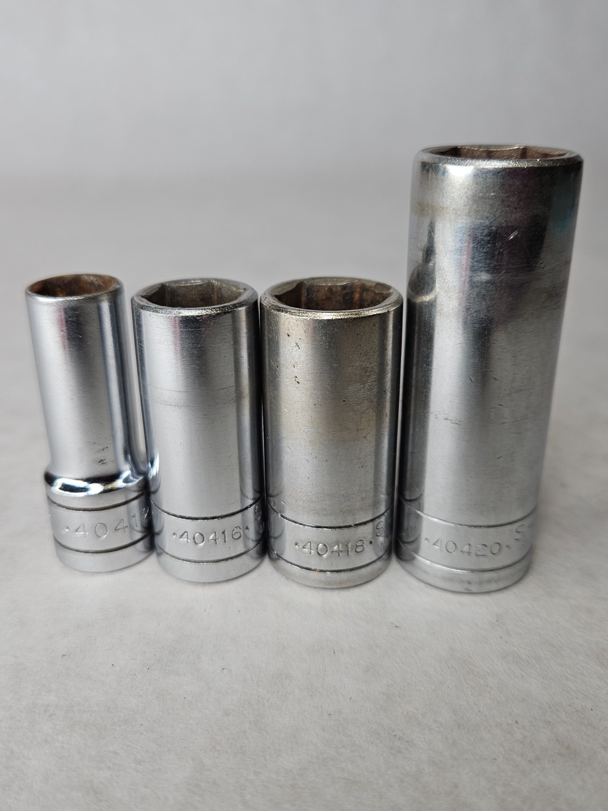 SK Tools 40412 40416 40418 40420 3/8″ 1/2″ 9/16″ 5/8″ Semi Deep Socket Set