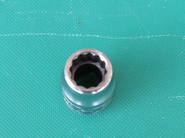 SNAP ON 3/8″ F121 3/8″ DRIVE 12 POINT SAE SHALLOW SOCKET F 121 NEW LOGO 3/8