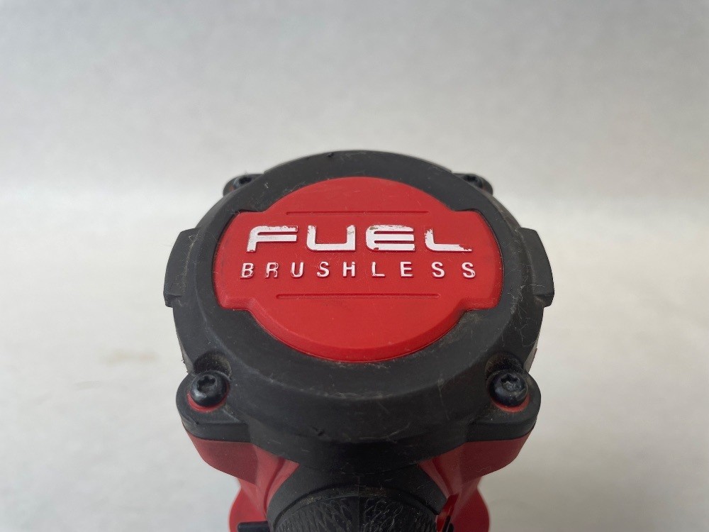 Milwaukee 2962p-20 18V 1/2″ Cordless Mid-Torque Impact Wrench w/ Pin Detent Tool