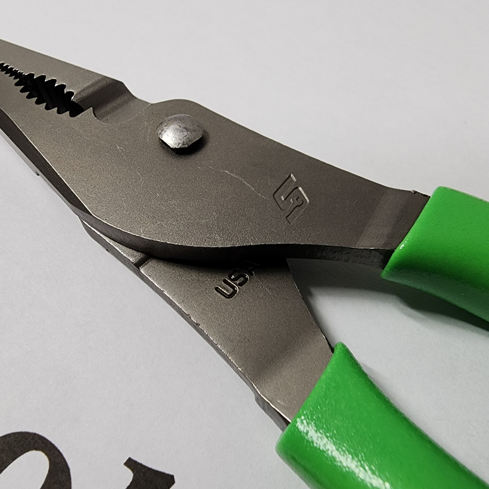 Snap-on Tools USA NEW GREEN 9″ Talon Grip Long Nose Slip Joint Pliers LN47ACFG