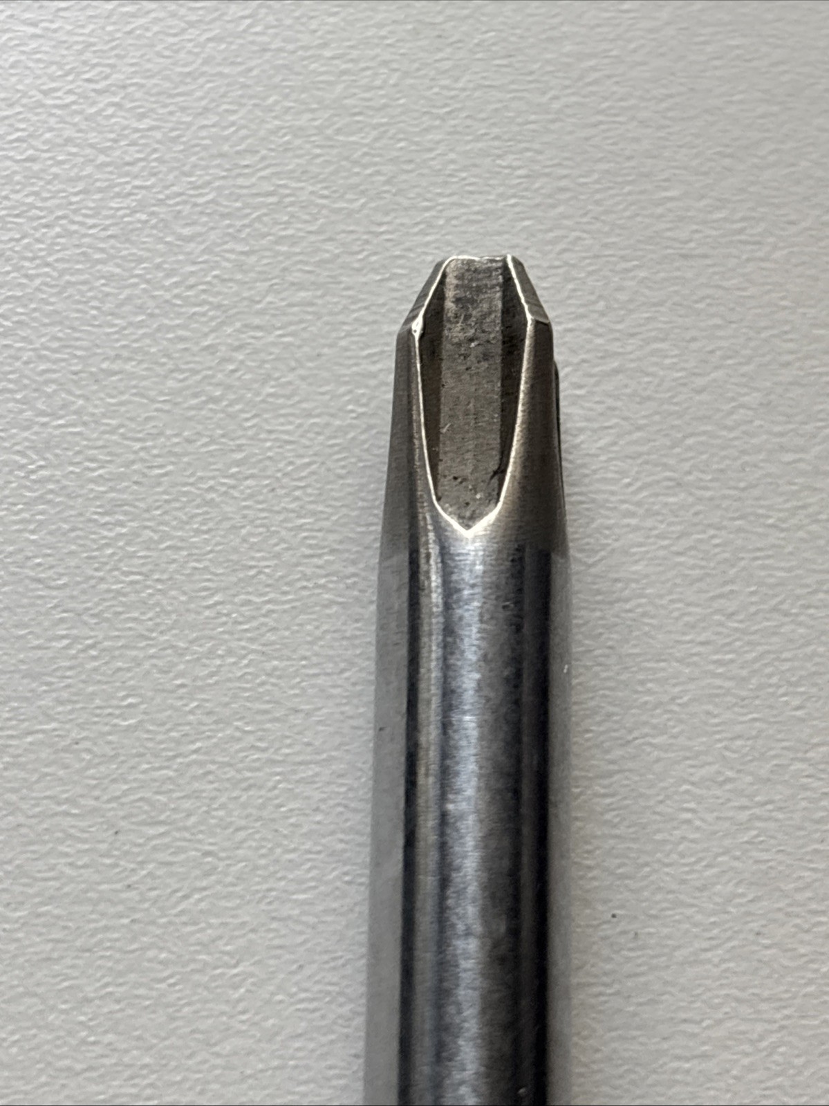 Snap-on SSDP64 No. 4 Phillips Head Screwdriver Black Hard Handle 10.5″ 🇺🇸