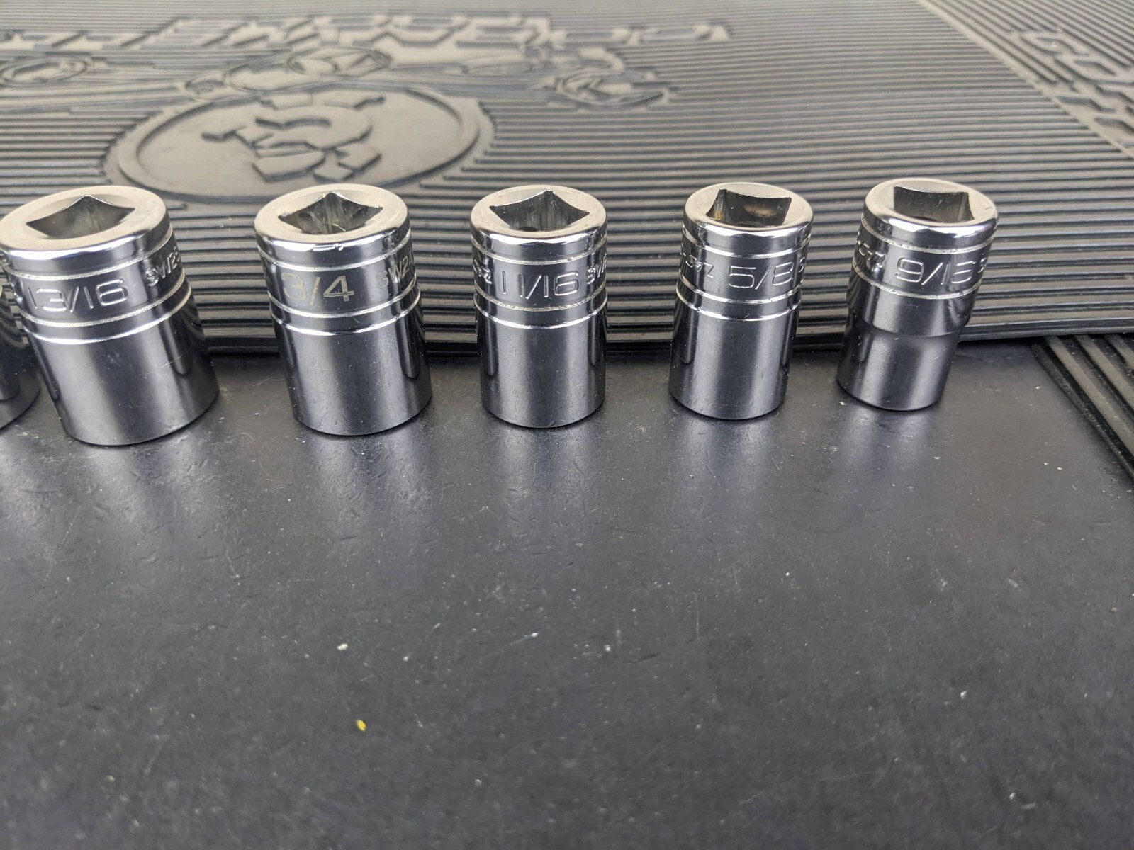 #av825 Snap-On Set 1/2″ Drive Socket Set 9/16″ to 1” SAE SW Series 12 Point