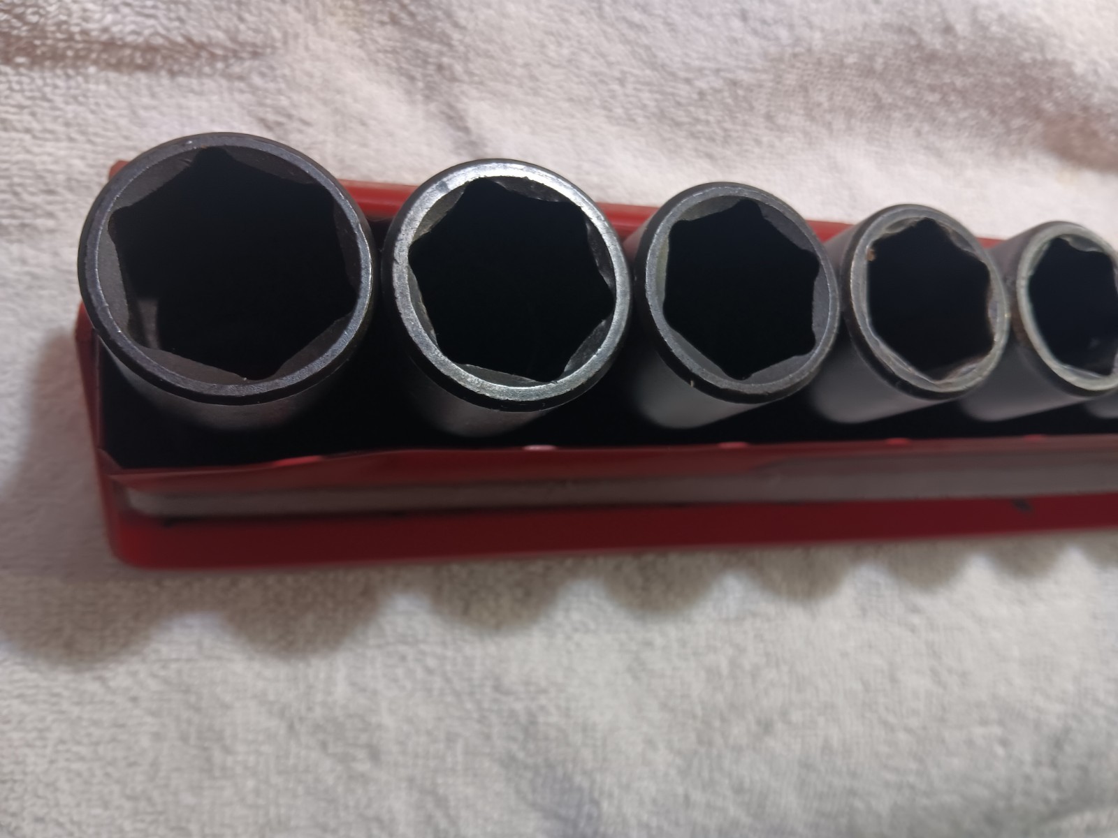Mac Tools 16 Pc. ¹½» Drive, 6 Point Deep Impact Socket Set With Tray