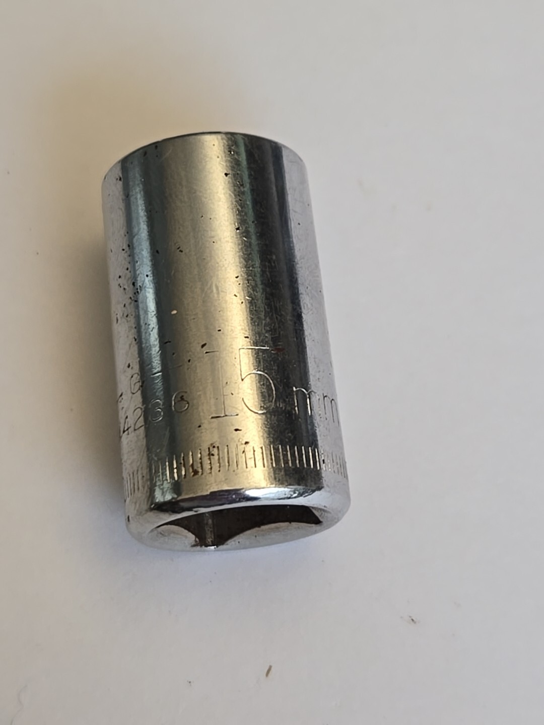 Craftsman 12 Pt. 15mm 1/2″ Drive Socket G Series 44236