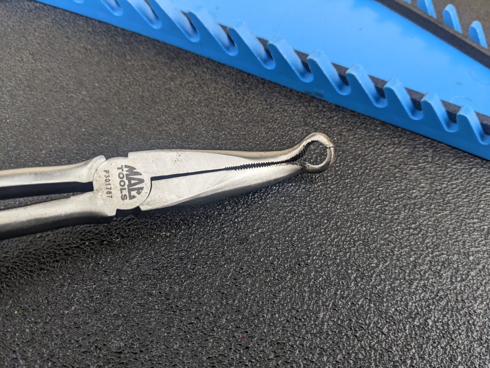 #bm381 Mac Tools P301787 11″ x 1/4″ Red Gripping Hose Pulling Pliers USA