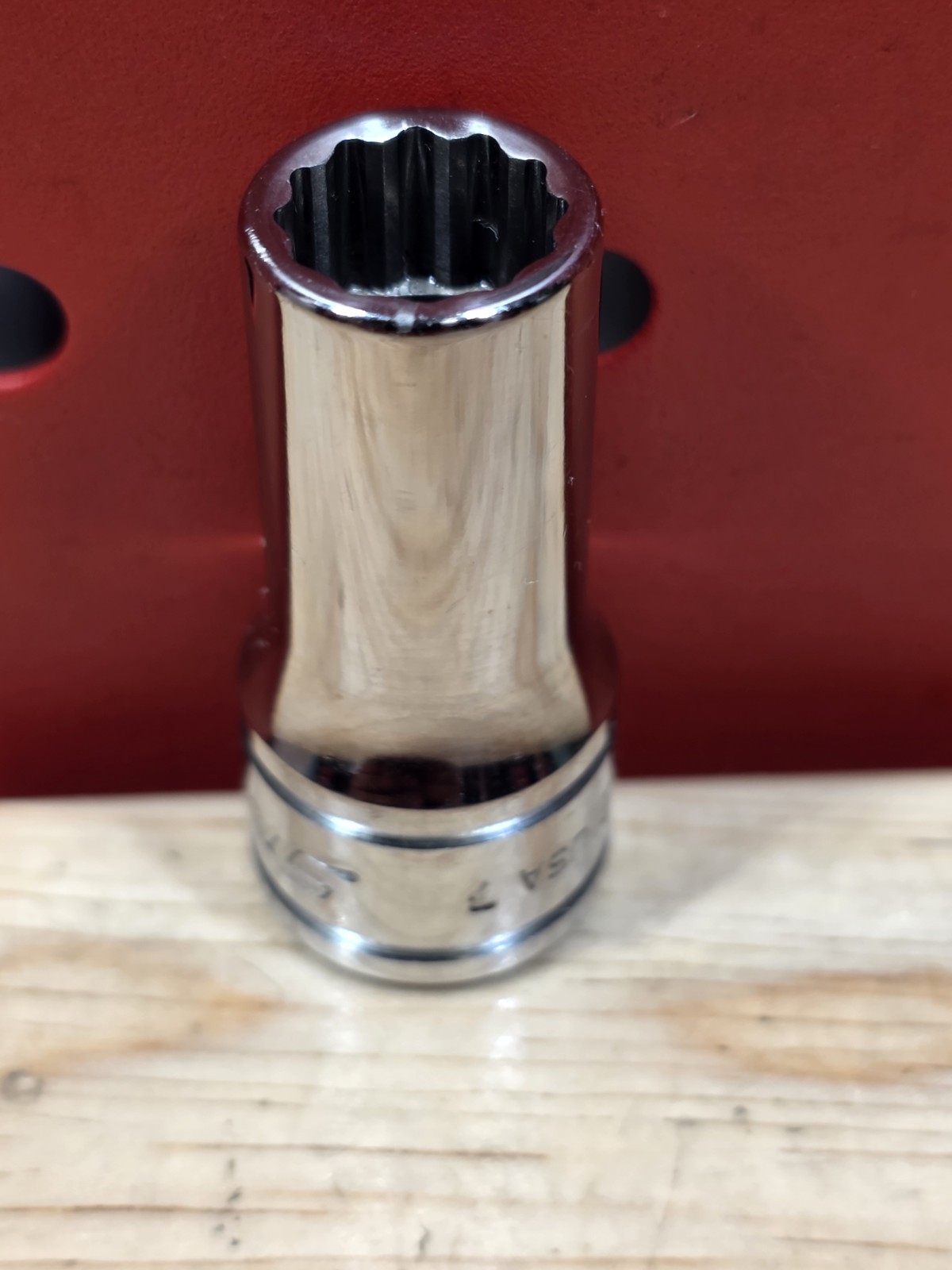 Snap-on Tools FDS121 3/8″ SAE 3/8″ Drive 12-Point Semi-Deep Chrome Socket